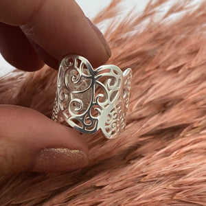Anillo Ajustable Corazones Fortaleza